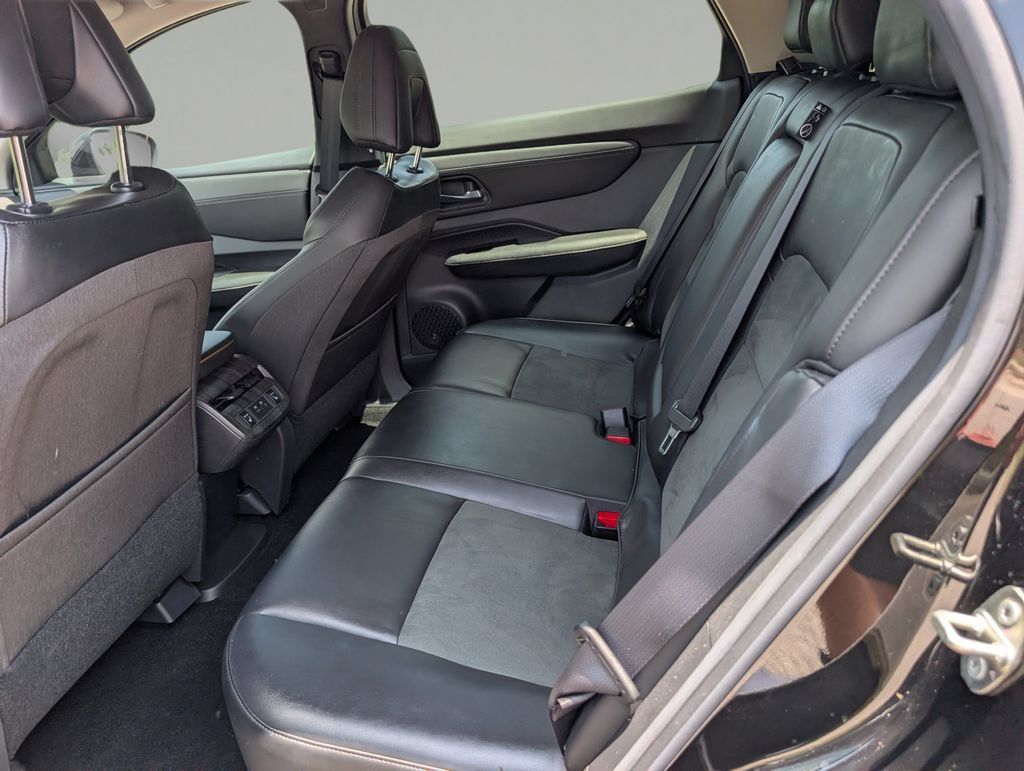 Certified 2023 Nissan Ariya FWD image 14