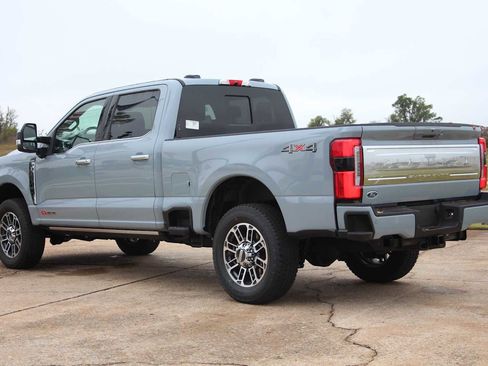 New 2026 Ford F350 Platinum w/ Platinum Plus Package image 8