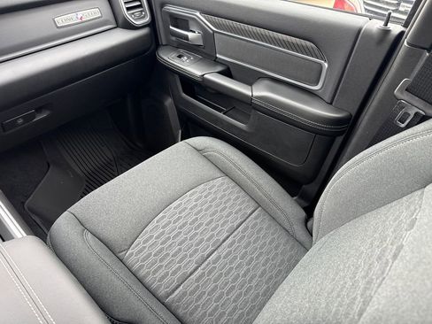 New 2026 RAM 2500 Big Horn AWD/4WD image 16