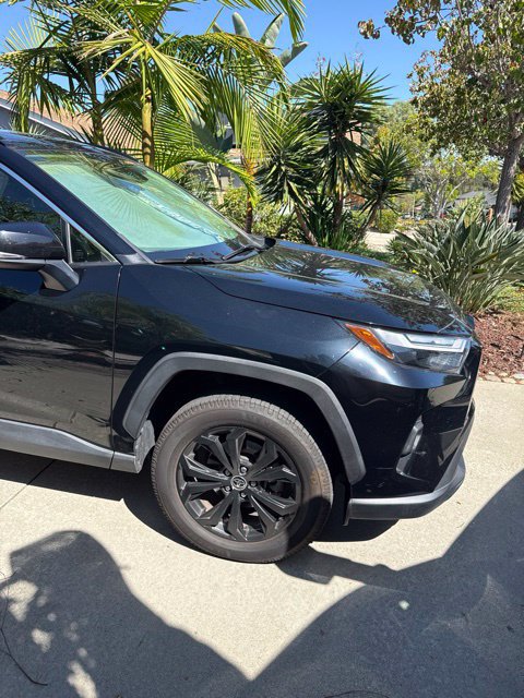 Used 2022 Toyota RAV4 XLE Premium AWD/4WD image 3