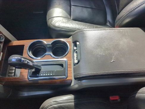 Used 2014 Ford F150 Lariat w/ Lariat Chrome Package image 14