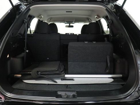 Used 2024 Mitsubishi Outlander ES FWD image 31