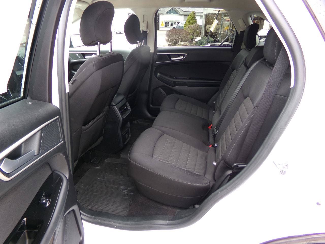 Used 2019 Ford Edge SEL FWD image 18