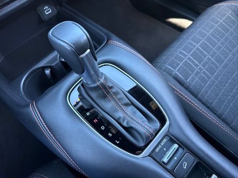 Certified 2025 Honda HR-V Sport image 28