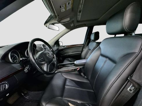 Used 2012 Mercedes-Benz GL 450 4MATIC image 24