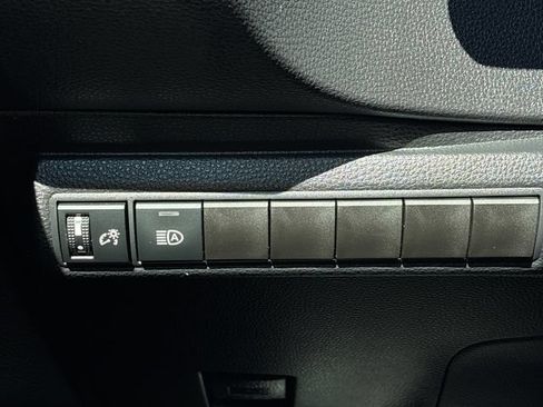 Certified 2025 Toyota Corolla LE FWD image 25