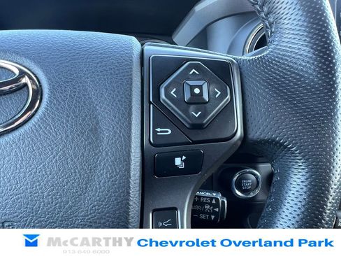 Used 2022 Toyota Tacoma TRD Sport w/ Technology Package image 12
