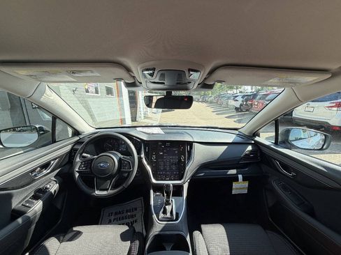 Used 2025 Subaru Outback Premium AWD/4WD image 25