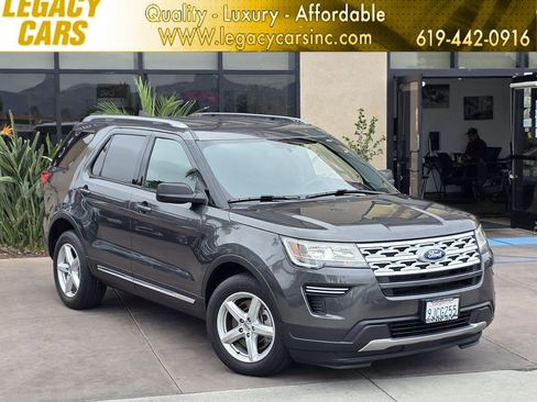 Used 2019 Ford Explorer XLT image 1