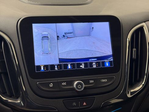 Used 2022 Chevrolet Equinox RS w/ RS Leather Package FWD image 24