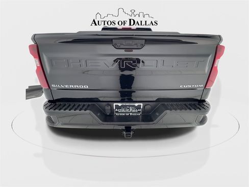 Used 2025 Chevrolet Silverado 1500 Custom image 10