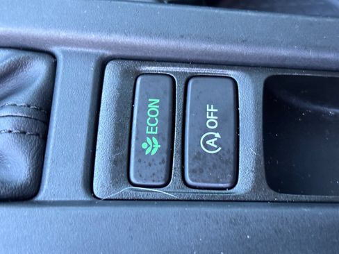 Used 2023 Honda Accord EX image 32