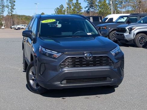 Used 2022 Toyota RAV4 XLE image 2