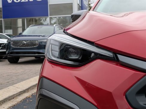 Used 2025 Subaru Crosstrek 2.5i Limited w/ Popular Package #3A image 10