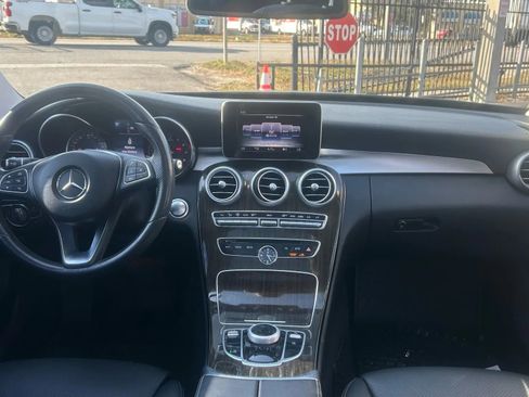 Used 2017 Mercedes-Benz C 300 4MATIC Sedan image 15