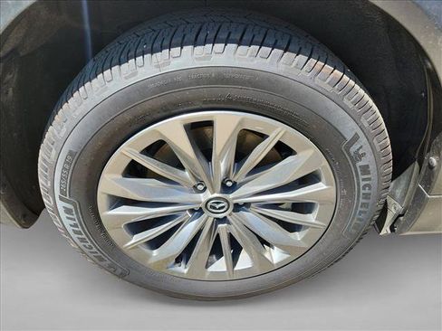 Used 2024 MAZDA CX-90 3.3 Turbo w/ Preferred Plus AWD/4WD image 5