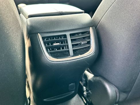 Used 2024 Chevrolet Malibu LT FWD image 4