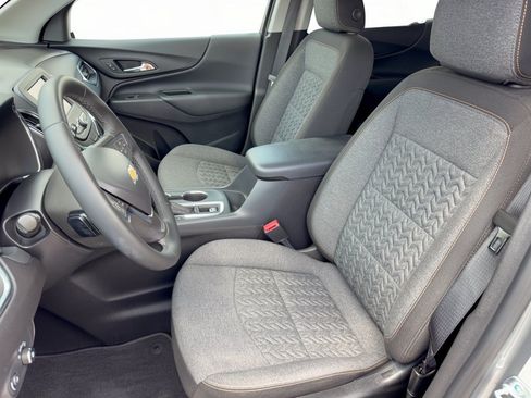 Certified 2024 Chevrolet Equinox LT FWD image 5