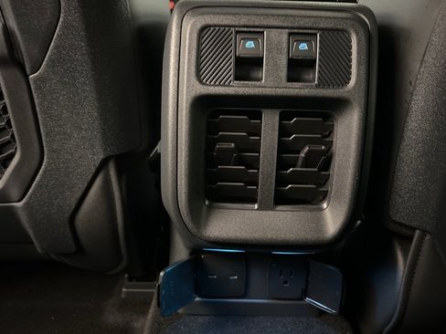 New 2025 Ford Bronco Raptor image 39