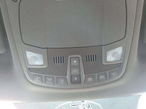 Used 2017 Ford F250 XLT w/ XLT Premium Package image 28