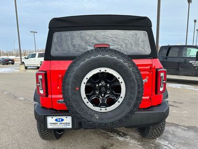 New 2024 Ford Bronco Outer Banks w/ Sasquatch Package