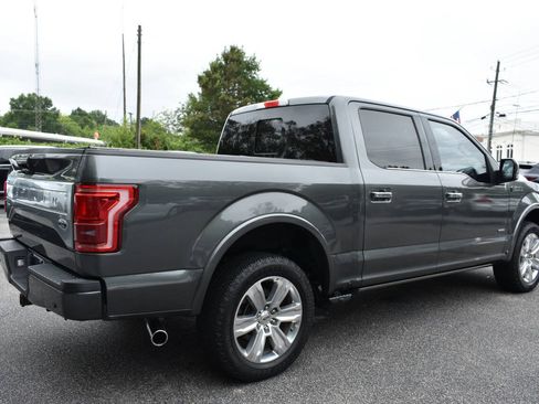 Used 2017 Ford F150 Platinum w/ Equipment Group 701A Luxury AWD/4WD image 3