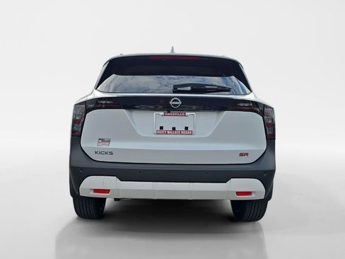New 2025 Nissan Kicks SR image 4