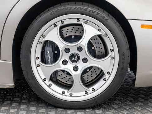 Used 2003 Lamborghini Murcielago Coupe image 47