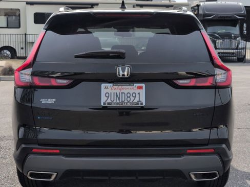 Used 2026 Honda CR-V Sport image 4