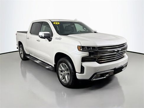 Used 2021 Chevrolet Silverado 1500 High Country w/ Technology Package image 3
