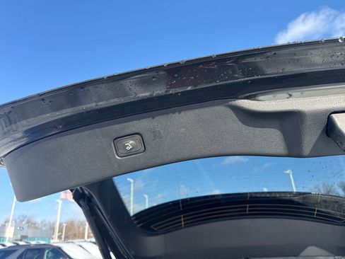 Used 2023 Ford Edge SEL w/ Convenience Package image 13