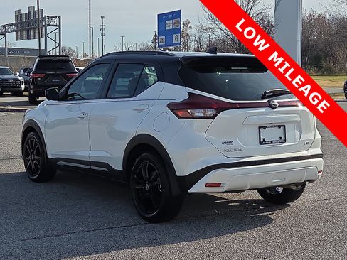 Used 2024 Nissan Kicks SR image 4