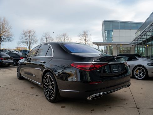 Used 2022 Mercedes-Benz S 580 4MATIC Sedan image 4