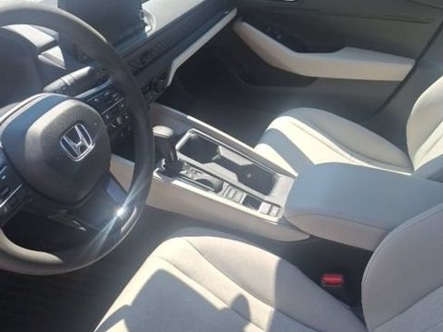 Used 2023 Honda Accord LX image 10
