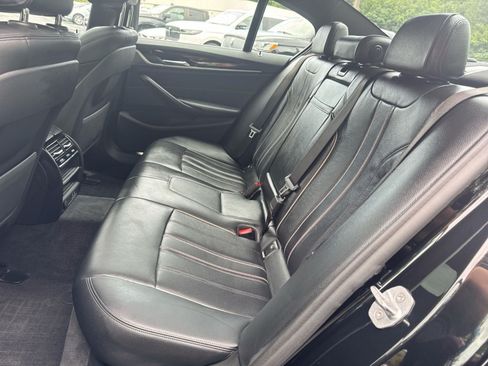 Used 2020 BMW 540i w/ Premium Package RWD image 25