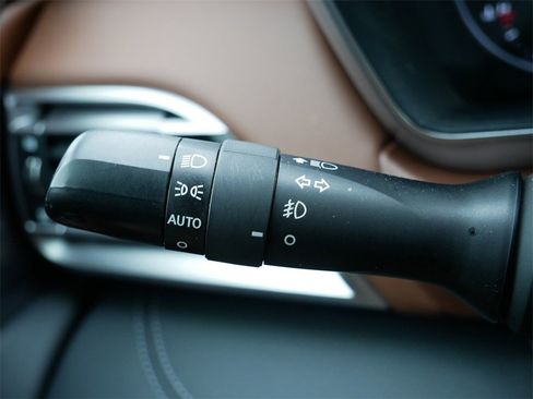 Used 2023 Subaru Outback Touring image 24