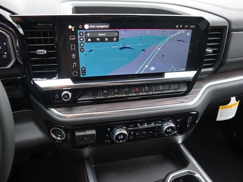 New 2026 GMC Sierra 1500 SLT image 11