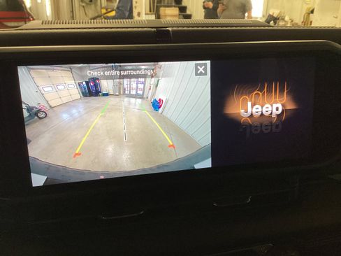 Used 2025 Jeep Wrangler Unlimited Rubicon 4xe w/ Safety Group image 25