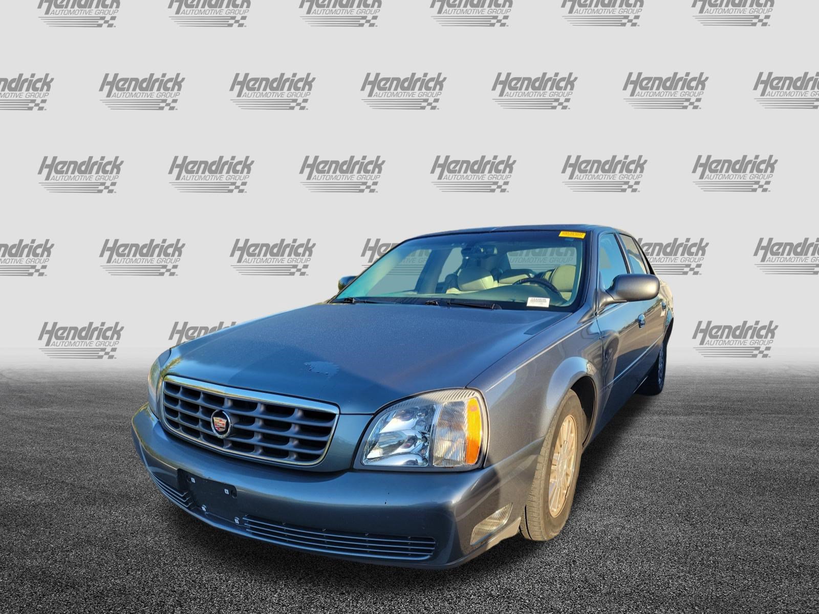 Used 2004 Cadillac De Ville DHS w/ Equipment Group FWD image 4