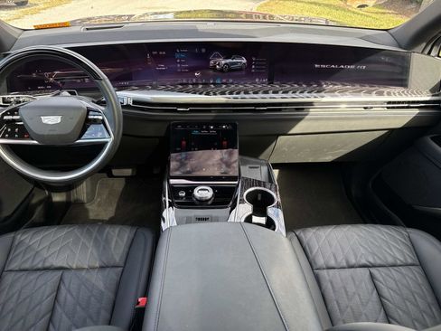 New 2025 Cadillac Escalade IQ Sport 1 image 17