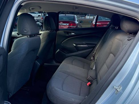 Used 2017 Chevrolet Cruze LS FWD image 13