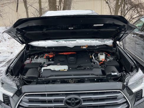 Used 2024 Toyota Sequoia Limited image 20