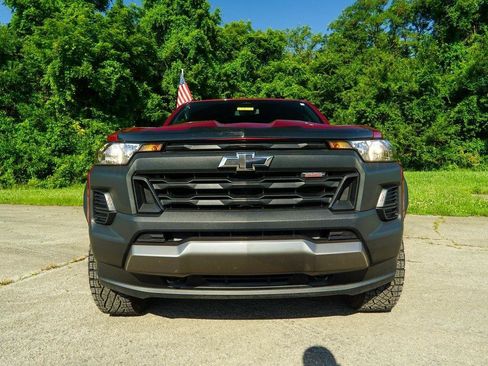 Used 2025 Chevrolet Colorado Trail Boss AWD/4WD image 7