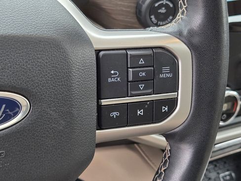 Used 2023 Ford Expedition Limited image 19