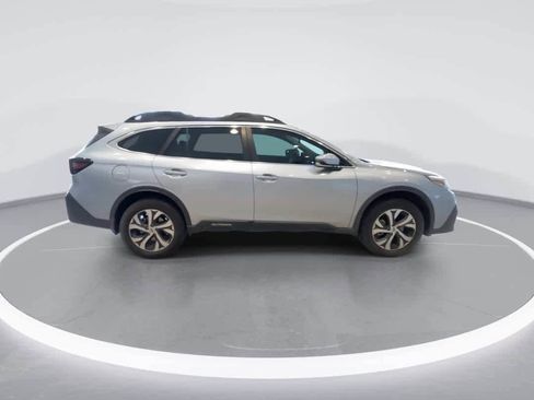 Used 2020 Subaru Outback Limited w/ Popular Package #2 AWD/4WD image 9