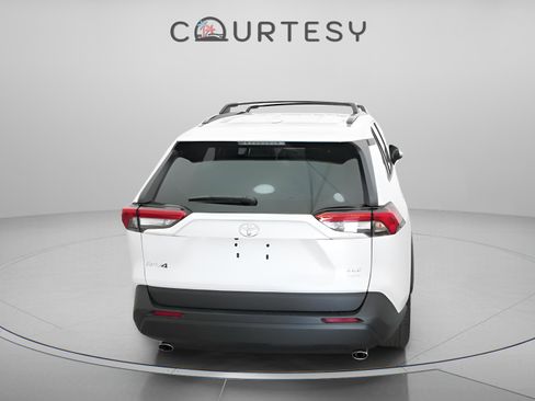 New 2025 Toyota RAV4 XLE Premium w/ Weather Package AWD/4WD image 11