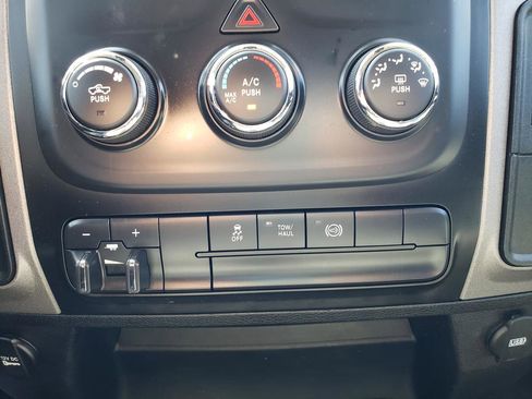 Used 2017 RAM 2500 Tradesman w/ Popular Equipment Group image 17