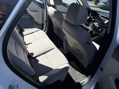 Used 2017 Hyundai Tucson SE image 31