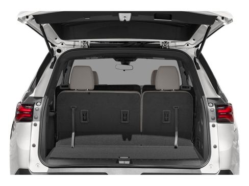 Used 2022 Chevrolet Traverse LT w/ LPO, Floor Liner Package image 6