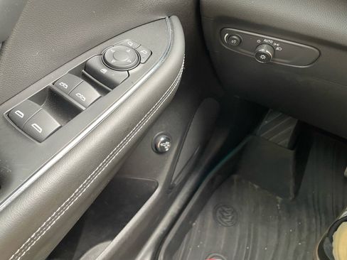 Used 2023 Buick Envision Essence w/ Sport Touring Package image 14